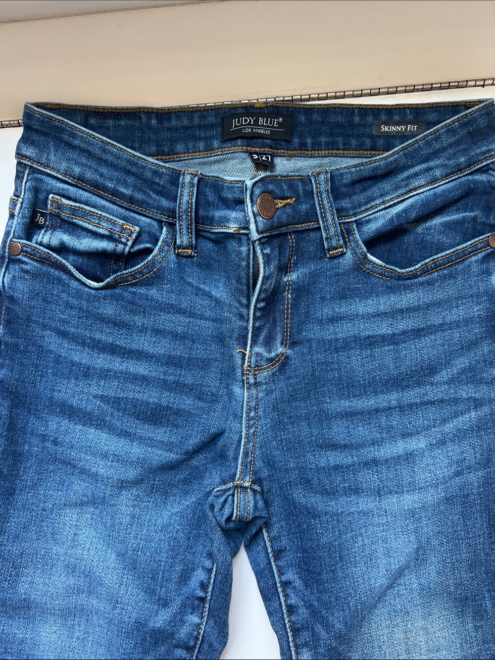 Judy Blue Medium Wash Skinny Jeans - Slightly Distressed Indigo